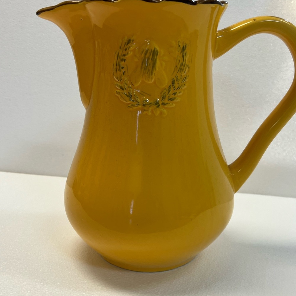 Yellow Pitcher